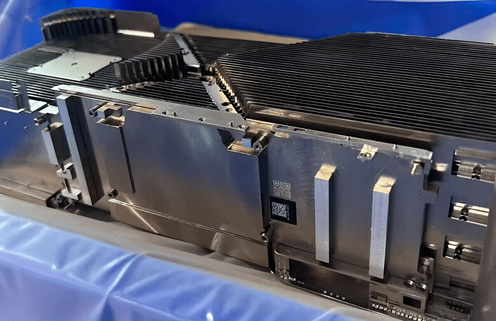 Lộ diện thiết kế tin đồn của ''Khủng Long'' NVIDIA GeForce RTX 4090 Ti/TITAN